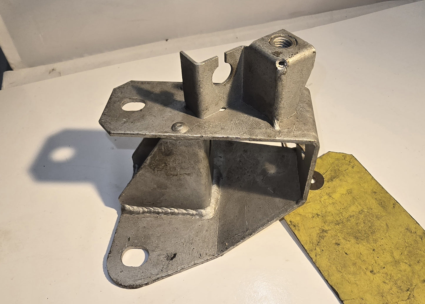 B111D0026F -Bracket Wishbone FWD Leg RH