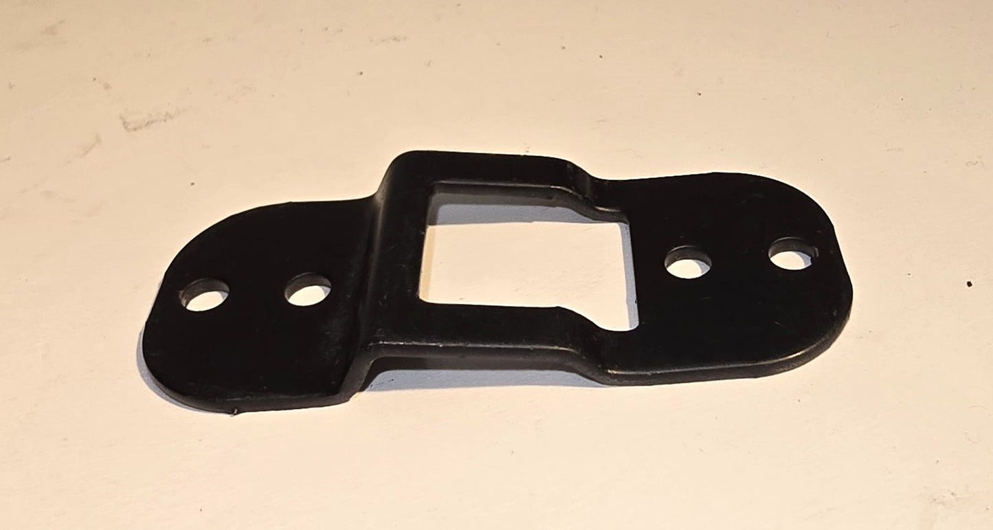 C111B0290F - Keeper Plate