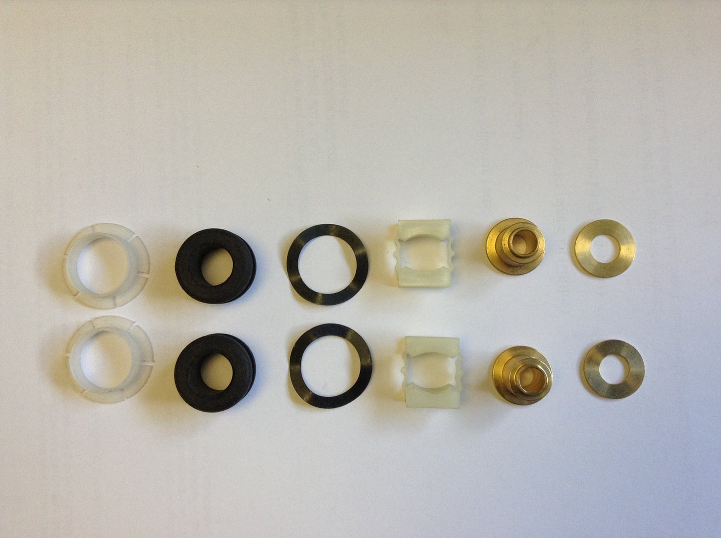 A082F4208J - Gearchange Overhaul Kit >98