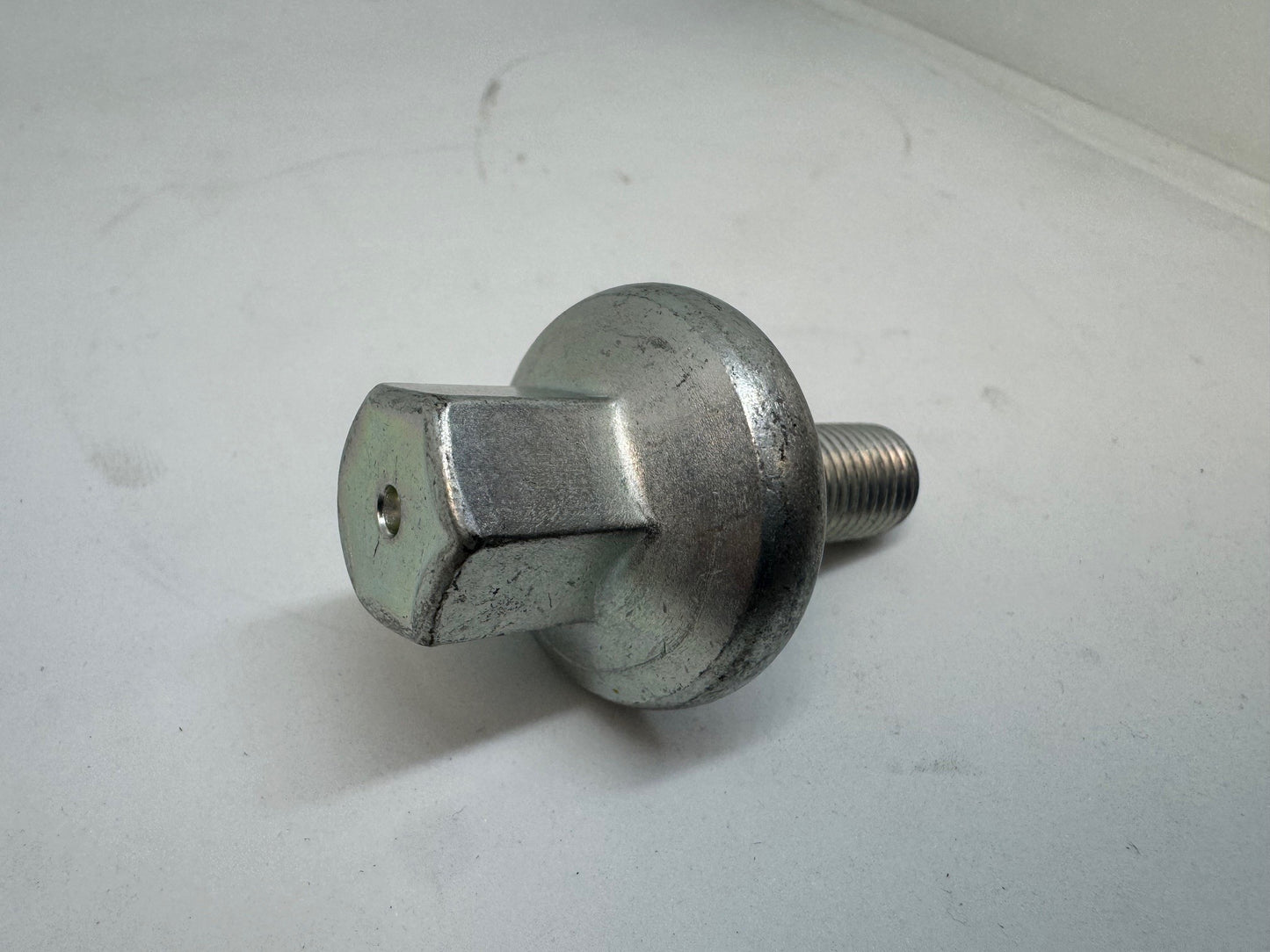 A100E6241S - Bolt Pulley Fix
