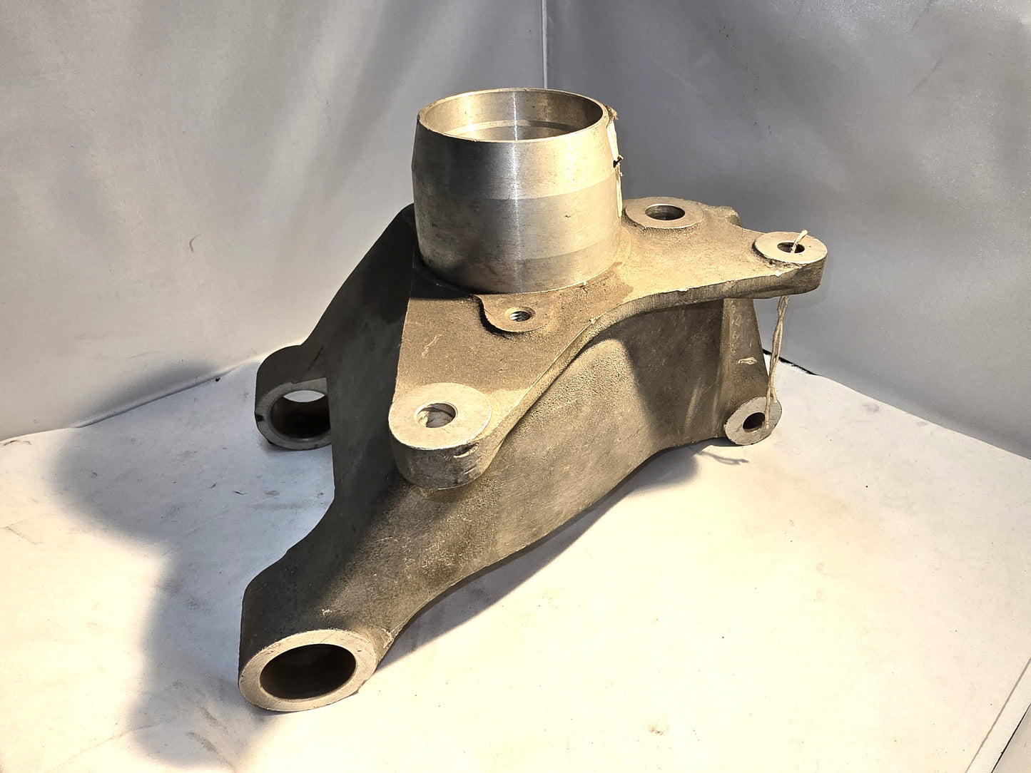 B089D0281F - Rear Hub Carrier