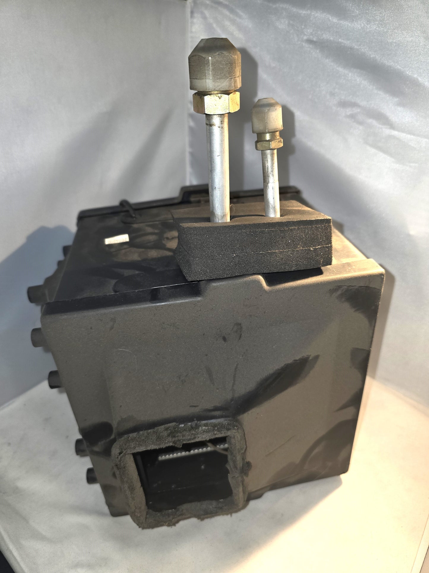 B100P0010F - A/C Evaportator Unit