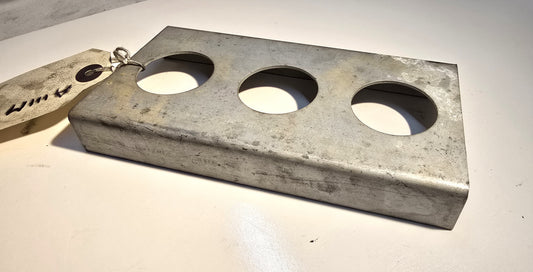 A111M0077S - Battery Locator