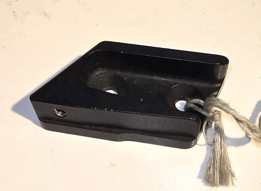 C111U0385F - Bracket Cantril Catch LH