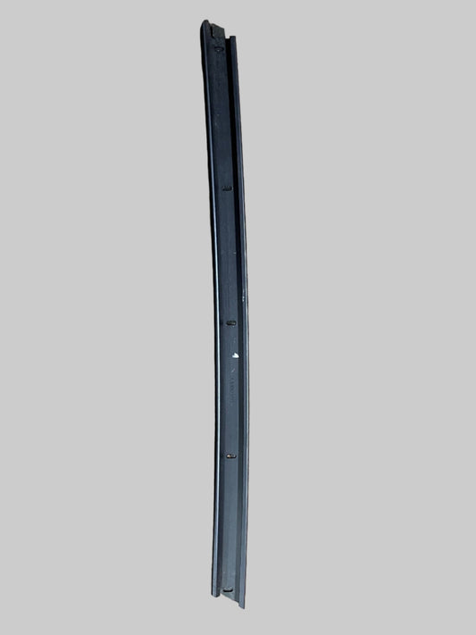 A100U0488F - 'A' Post Seal Carrier RH