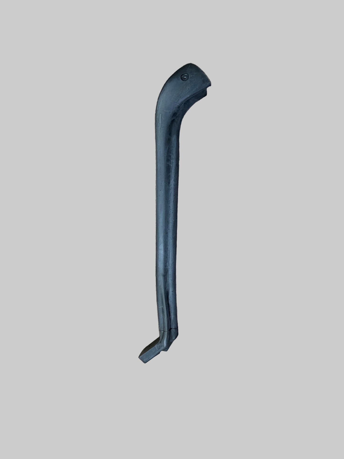 A100V0122H - Seal-Falling Pillar RH [Prior M8161 Vin]