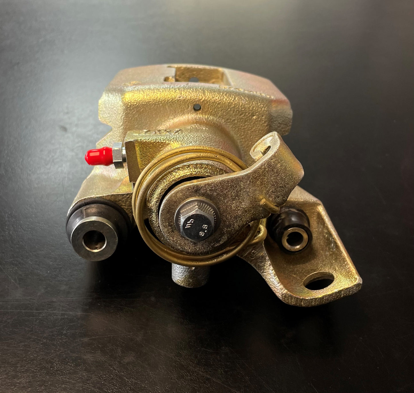 B116J0082R - Brake Caliper-Rear RH [No Pads]
