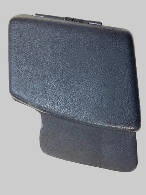 C100U0259R - B Post Trim Cap L/H Used #