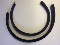 C111U0200/1R - Seal-Door Waist Outer RH/LH [Pair]