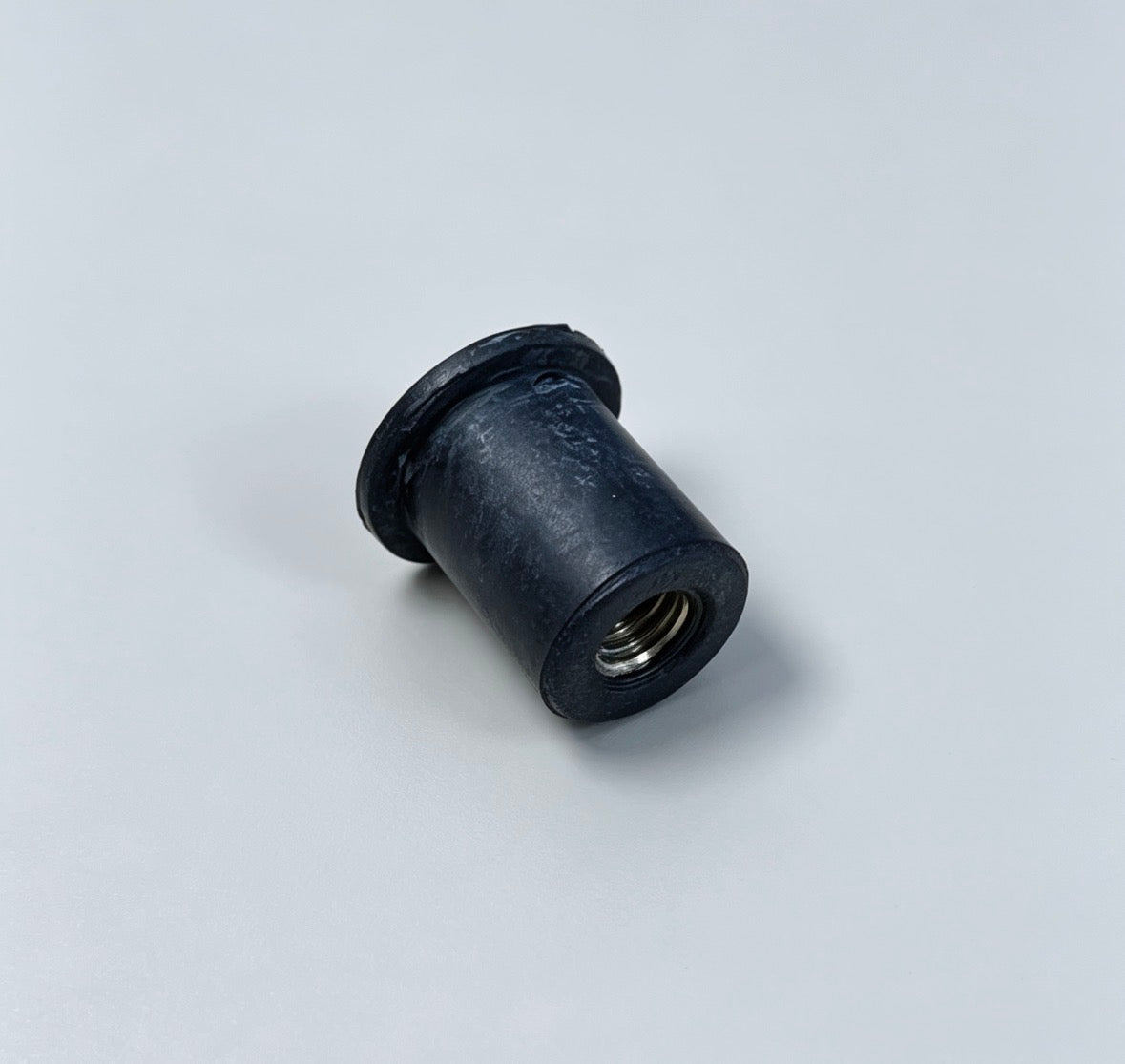 A075W6140F - Rawl Nut M6x15mm #