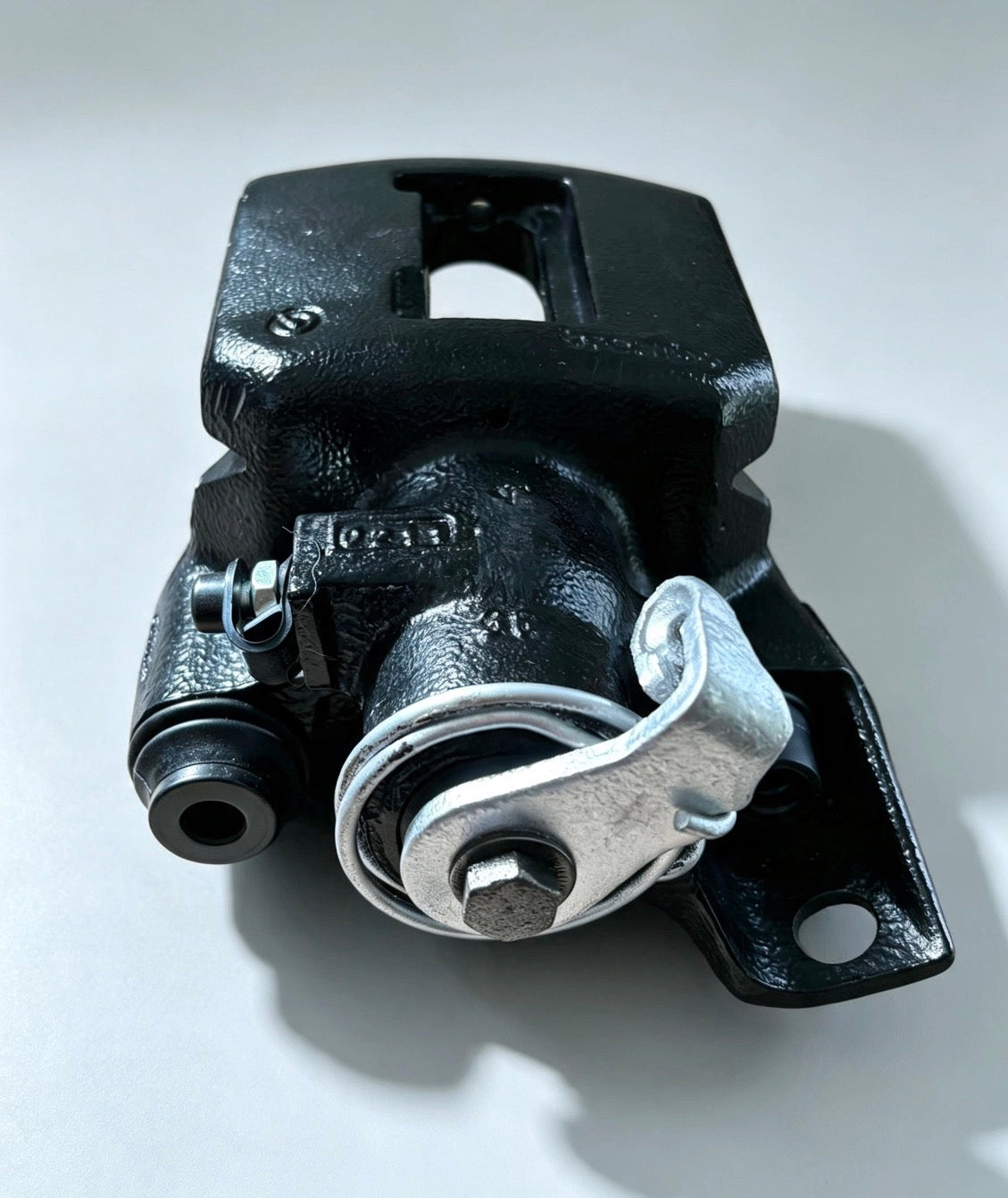B116J0082R - Brake Caliper-Rear RH [No Pads]