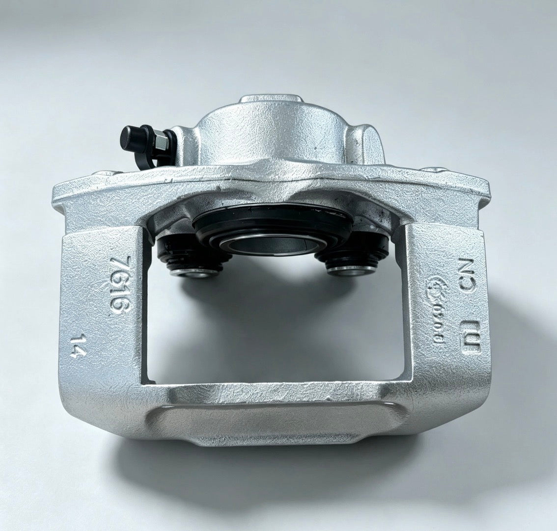 B100J6002FREM - Brake Caliper-Front RH [No Pads]