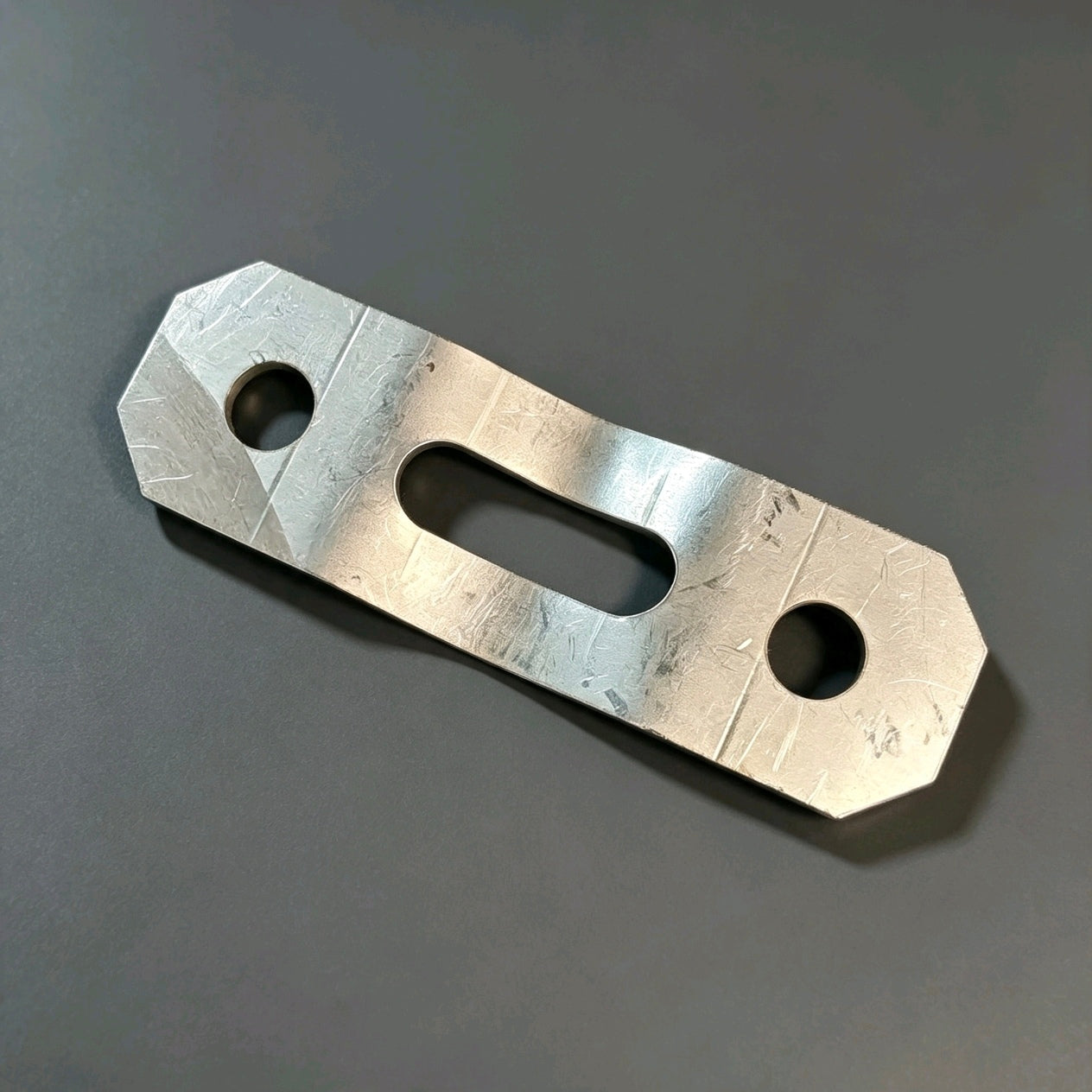 A117S0049F - Clip-Exhaust Hanger