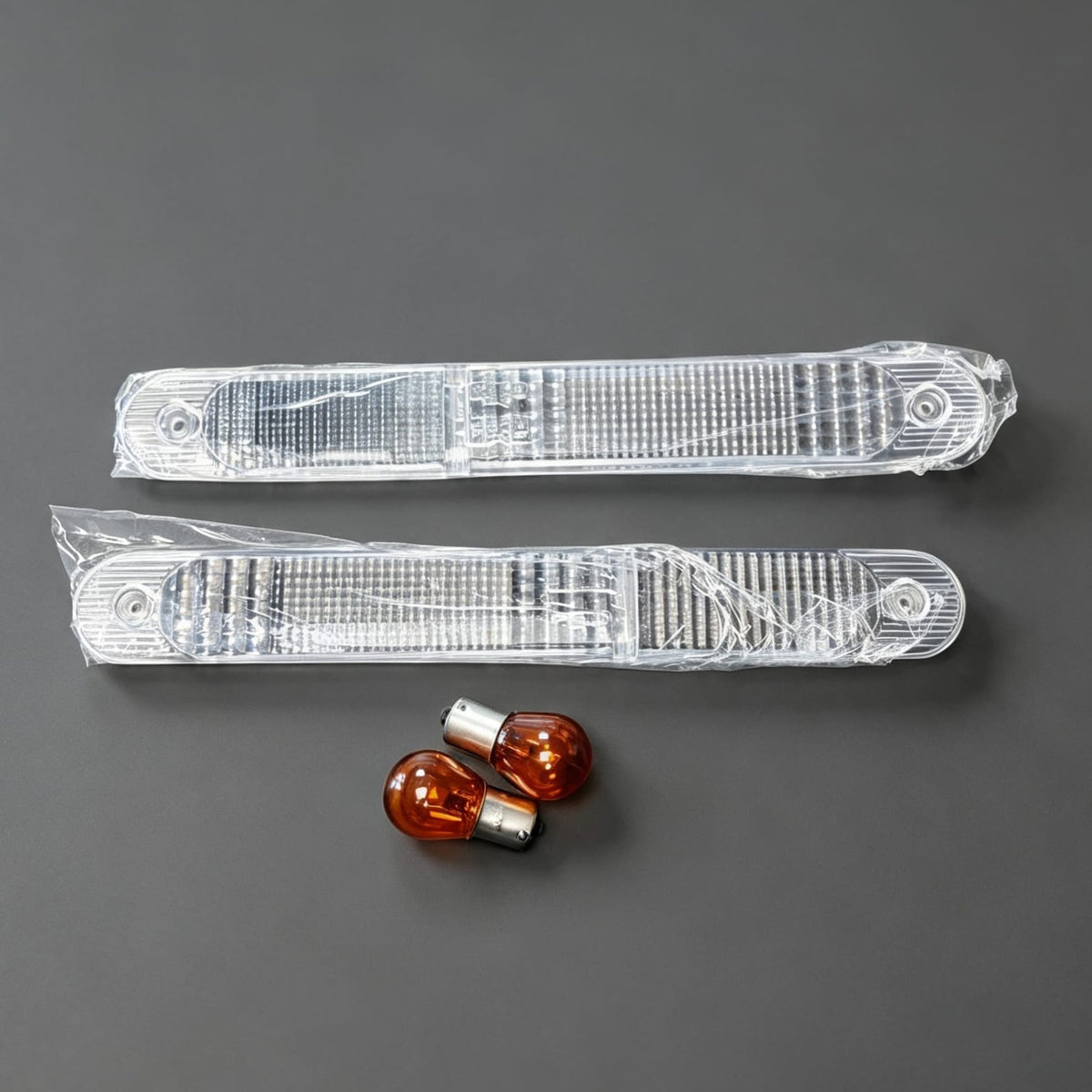A100M6154SWLC - Lens-Front/Side Indicator [Pair inc Bulb]