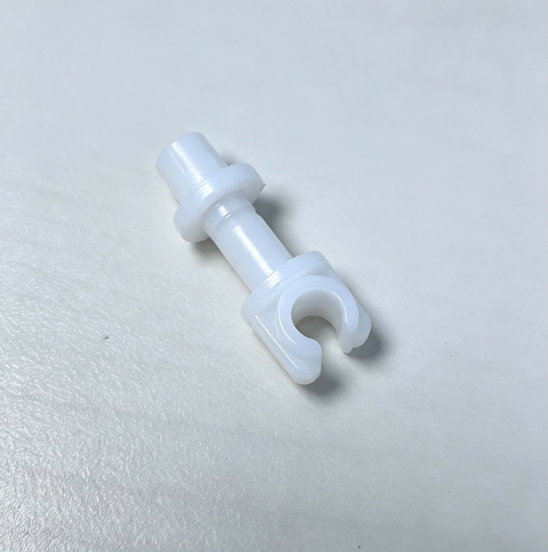 A075J6027Z- Plastic Clip #